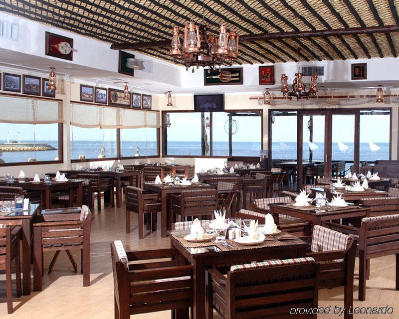 木塔扎广场酒店 多哈 餐厅 照片